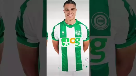 エールディヴィジ史上最高のジャージ トップ 10: 象徴的なデザインとファンのお気に入り